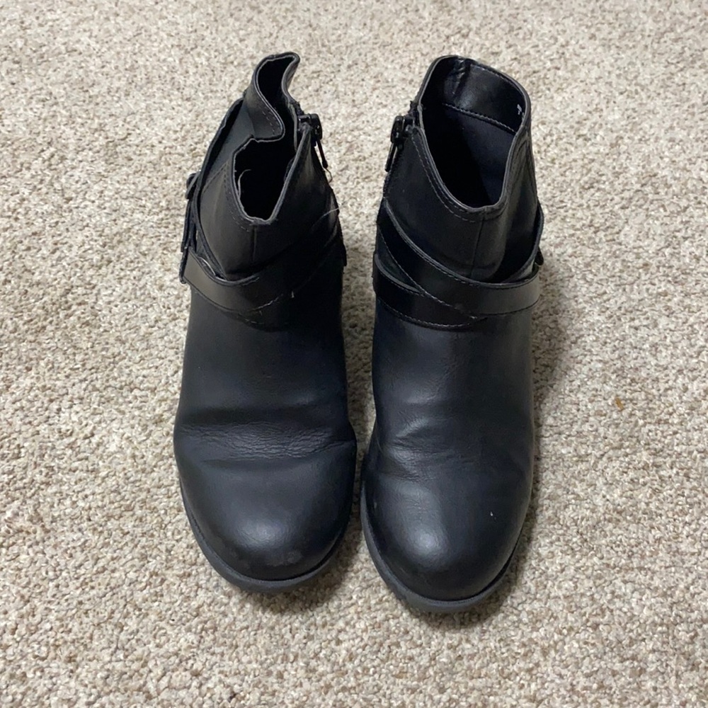 Black boots